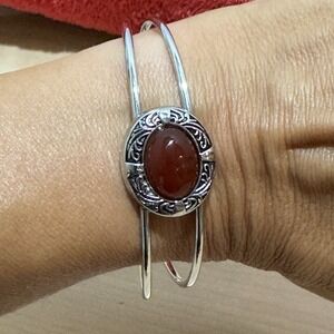 Red Velvet Bijoux Genuine 10x15mm Red Agate Stone Cuff Bracelet